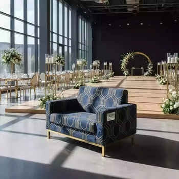 Аренда Модуль одноместный с обивкой Cosmo в Керлинговом центре «Ледяной куб» — ART SPACE