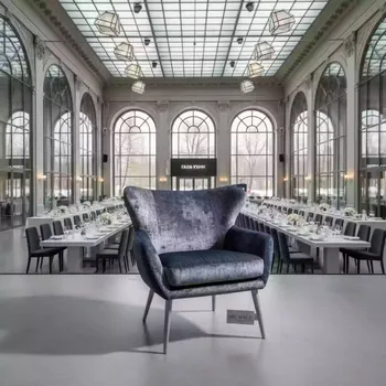 Аренда Кресло с обивкой Babila XL в Керлинговом центре «Ледяной куб» — ART SPACE