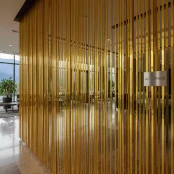Аренда Дождик полипропиленовый золотой новогодний в Green Flow Hotel — ART SPACE