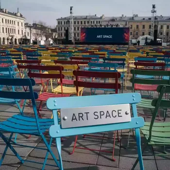 Аренда Стулья Такер разноцветный на Медальной площади — ART SPACE
