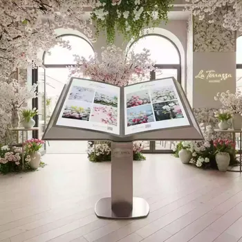 Аренда Интерактивная настольная книга AVKompleks 32 в ресторане «La Terrazza» — ART SPACE