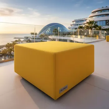 Аренда Пуф желтый квадратный Shape в Pullman Sochi Centre — ART SPACE
