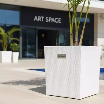 Аренда Кашпо для цветов Prosperplast Rato Square 266 11 л белый в Swissôtel Resort Sochi Kamelia — ART SPACE