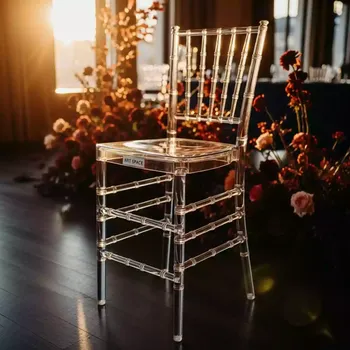 Аренда Стул полубарный прозрачный Chiavari Bar в Boutique Hotel PORTUM 1905 — ART SPACE