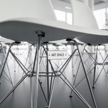 Аренда Стул каркас металл хромированные ножки Eames в ОКЦ «Галактика» — ART SPACE