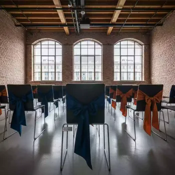 Аренда Банты на стулья в МФК «Горный» — ART SPACE