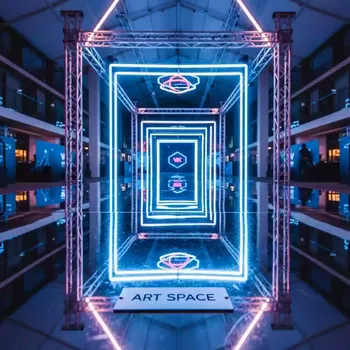 Аренда Пол зеркальный для фотозоны серебро в Radisson Hotel Rosa Khutor — ART SPACE