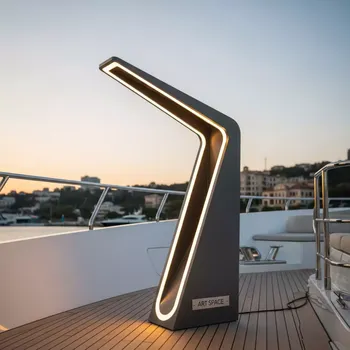 Аренда Светильник напольный уличный LED Wing на VIP теплоходе (Морпорт Сочи) — ART SPACE