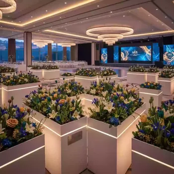 Аренда Кашпо пластиковое модульное Sipario 2 в Rixos Krasnaya Polyana — ART SPACE