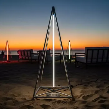 Аренда Светильники пирамиды LED на пляже «Ривьера» — ART SPACE
