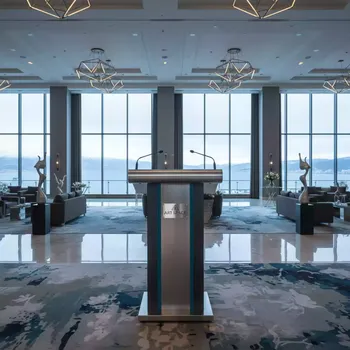 Аренда Трибуны для выступлений в Pullman Sochi Centre — ART SPACE