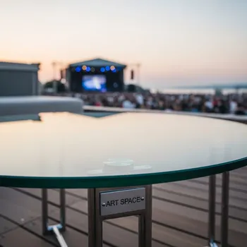 Аренда Столик кофейный стеклянный Lounge в ресторане «Sanremo» — ART SPACE