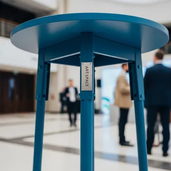 Аренда Стол барный складной Sky Folding Bar Table синий диаметр 600 мм в санатории «Металлург» — ART SPACE