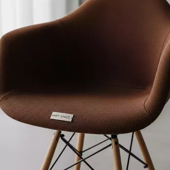 Аренда Чехол E04 для стула Eames коричневый на Имеретинской набережной — ART SPACE