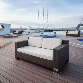 Аренда Диван пластиковый плетеный Miami Lounge Sofa коричневый с подушкой на парусной регате (Сочи) — ART SPACE