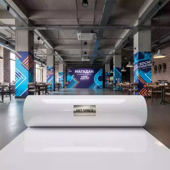 Аренда Рулонной пленки для печати Saviar с легкосъемным клеем 100 мкм белая глянцевая 1,27x50 м в ресторане «Магадан» — ART SPACE