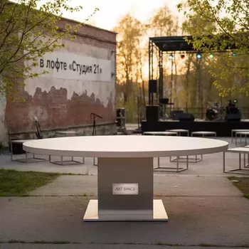 Аренда Столы круглые 200х100 см в лофте «Студия 21» — ART SPACE
