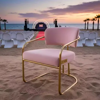Аренда Стул мягкий светло розовый велюр золотой металлический каркас Deco Flare на пляже «Маяк» — ART SPACE