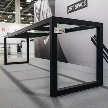 Аренда Подстолье черное 865 см на Медальной площади — ART SPACE