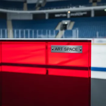 Аренда Стол Rozana прозрачный красный в ледовой арене «Шайба» — ART SPACE