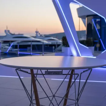 Аренда Стол круглый Eames D600 на территории Морпорта Сочи — ART SPACE