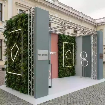Аренда Фотозона зелёная в усадьбе Голицына — ART SPACE