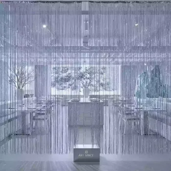 Аренда Дождик полипропилен серебряный новогодний в ресторане «Brunello» — ART SPACE
