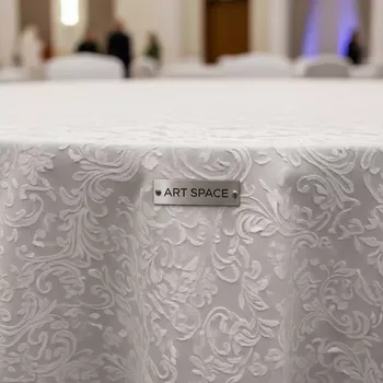 Аренда Скатерть круглая жаккард белая диаметр 2,3 м в отеле Radisson Lazurnaya — ART SPACE