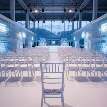 Аренда Подушка для стула Chiavari 3 см с липучками ричард 1346 010101 гладь белая в ледовом дворце «Роза Хутор» — ART SPACE
