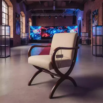Аренда Кресло Gleam раскладное светло бежевый в лофте «Студия 21» — ART SPACE