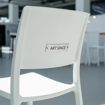 Аренда Стул спинка пластик Изо в Skypark Sochi — ART SPACE