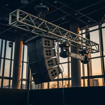 Аренда Линейный массив TW Audio в комплексе «Дагомыс» — ART SPACE