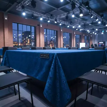 Аренда Скатерть прямоугольная синяя Жаккард в Сириус Арене — ART SPACE
