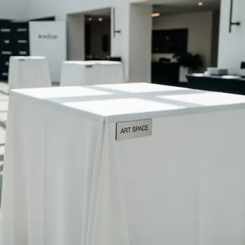 Аренда Стол квадратный под скатерть в Mövenpick Hotel — ART SPACE