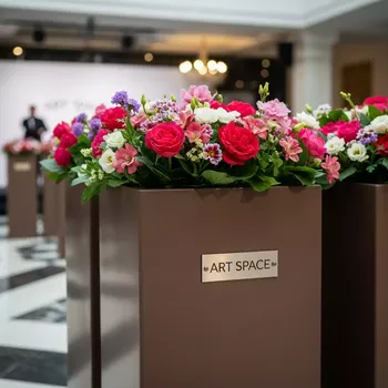 Аренда Кашпо для цветов Prosperplast Rato Square 49 21 л мокко в Skypark Sochi — ART SPACE