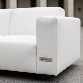 Аренда Диван двухместный белый Cube экокожа в Stella di Mosca — ART SPACE