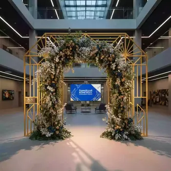 Аренда Арки флористические в Университете «Сириус» — ART SPACE