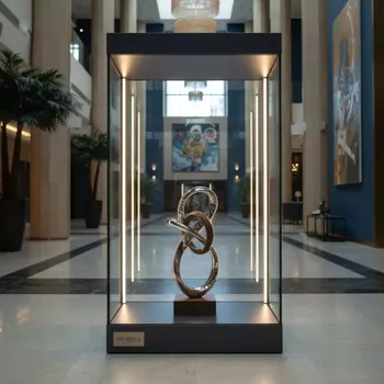 Аренда Витрина Madrid 5370WT в отеле Radisson Lazurnaya — ART SPACE