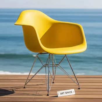 Аренда Стул Eames желтый металл в пляжном клубе Del Mar — ART SPACE