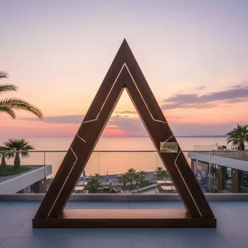 Аренда Арка треугольная деревянная в Imeretinskiy Hotel — ART SPACE