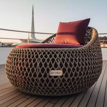 Аренда Пуф плетеный с подушкой Lotus на VIP теплоходе (Морпорт Сочи) — ART SPACE