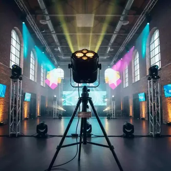 Аренда Свет заливной в Radisson Hotel Rosa Khutor — ART SPACE