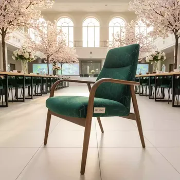 Аренда Кресло Сенатор в Sport Inn Hotel & Wellness — ART SPACE