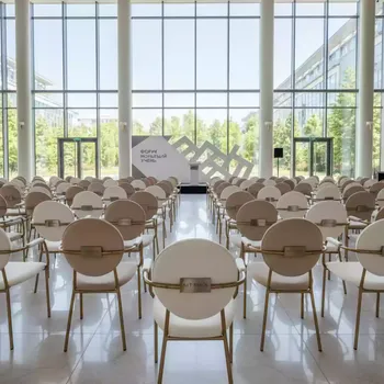 Аренда Стул BELLA белый бежевый в Radisson Blu Resort & Congress Centre — ART SPACE
