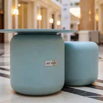 Аренда Стол пуф журнальный пластиковый Toy Standard в Golden Tulip Rosa Khutor — ART SPACE