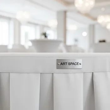 Аренда Стрейч чехол с юбкой для круглого стола 180 см белый в Swissôtel Resort Sochi Kamelia — ART SPACE