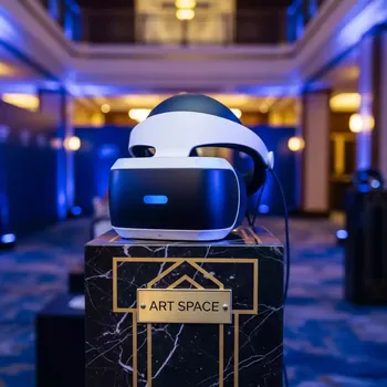 Аренда Консоль игровая PlayStation Robinson The Journey PS4 VR в Panorama by Mercure — ART SPACE