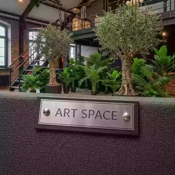 Аренда Растения и деревья ботанические копии в Golden Tulip Rosa Khutor — ART SPACE