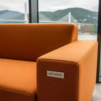 Аренда Чехол на диван Модест оранжевый в Skypark Sochi — ART SPACE