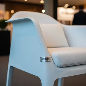 Аренда Стул белый УНИСОН белая подушка в отеле Radisson Lazurnaya — ART SPACE